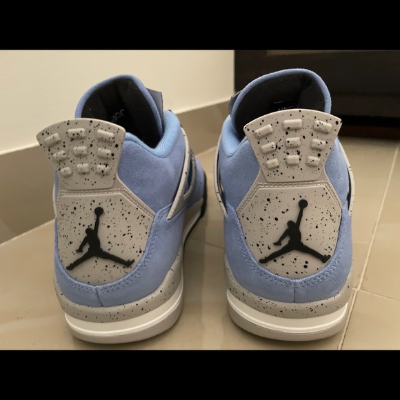 Jordan 4 University Blue main image 6